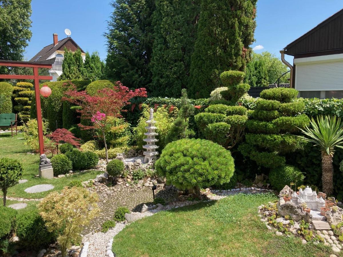 Nyaralo Japankerttel - Apartment With Japanese Garden Balatonmariafurdo Exterior photo